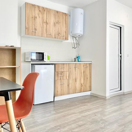 Hello Studios Budget Stays Free Parking & Wifi Stara Zagora Exterior photo