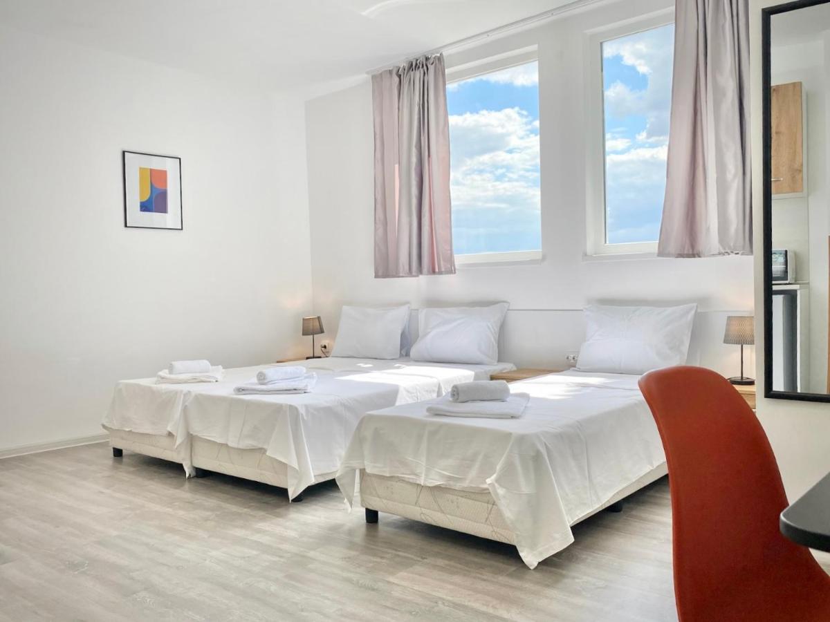 Hello Studios Budget Stays Free Parking & Wifi Stara Zagora Exterior photo