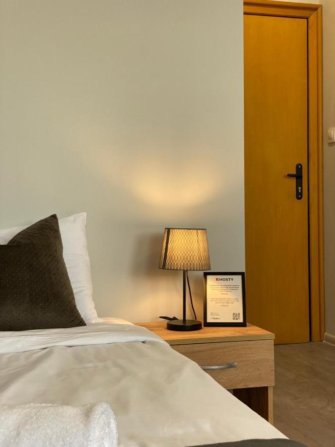 Hello Studios Budget Stays Free Parking & Wifi Stara Zagora Exterior photo